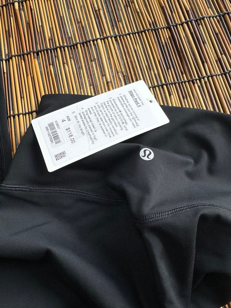 Lululemon 黒 ハイウエスト ヨガパンツ