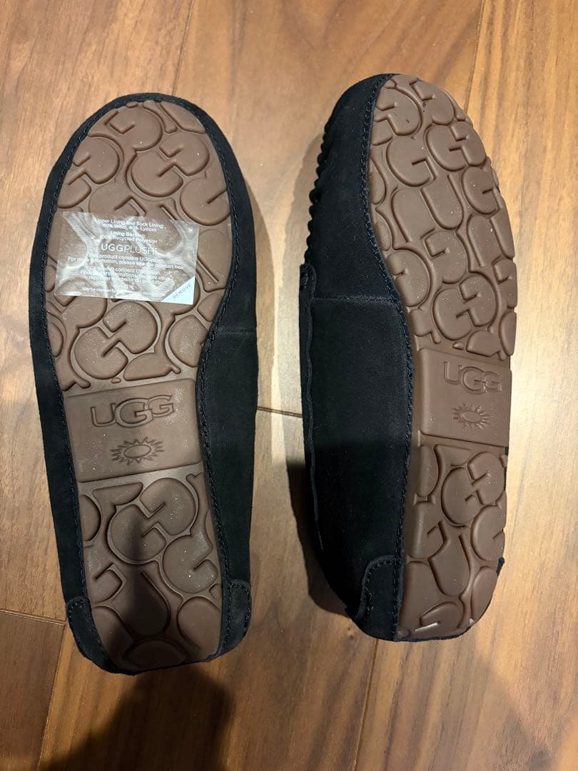 UGG モカシン スリッポン ムートン ボア ブラック