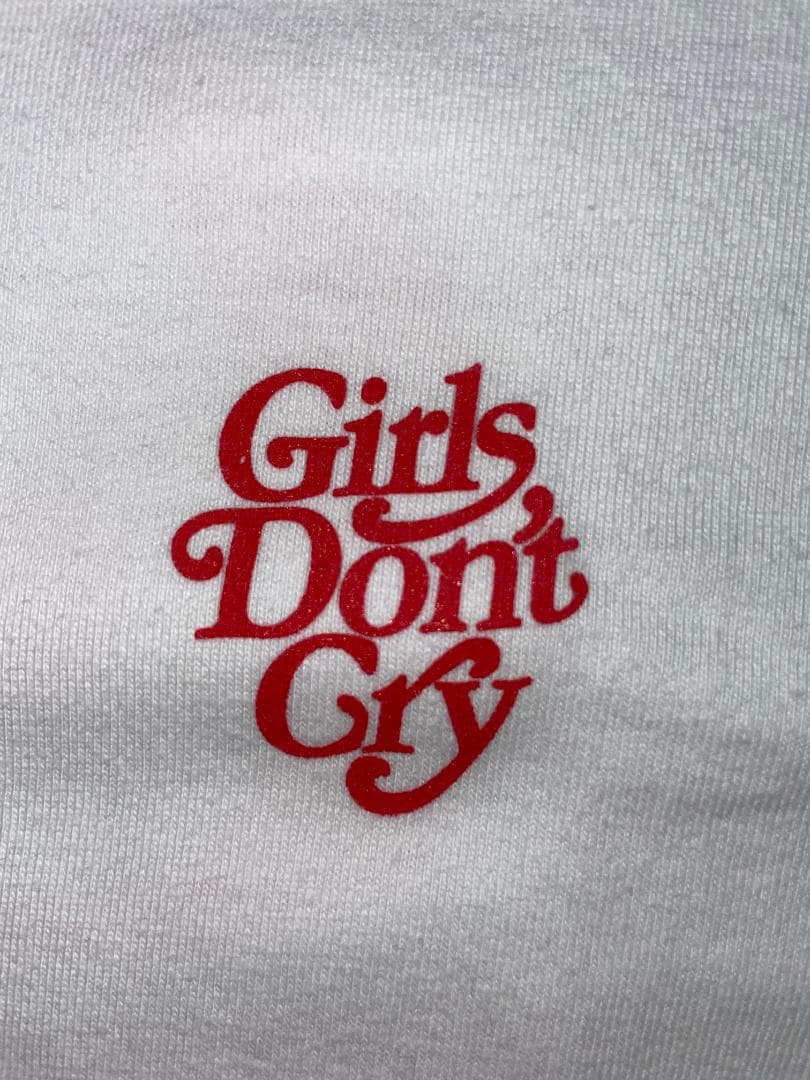 Girls Dont Cry Tシャツ　ホワイト　Sサイズ