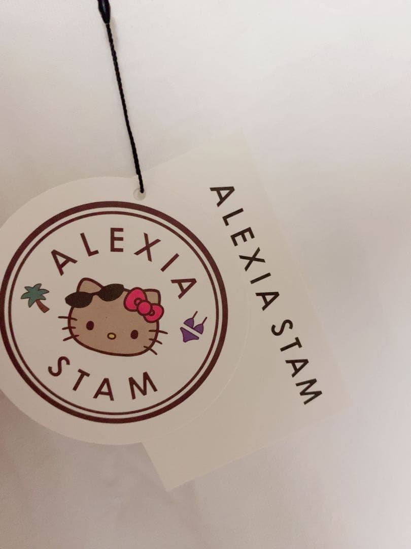 ALEXIA STAM ハローキティ 半袖Tシャツ タグ付き•新品•未使用