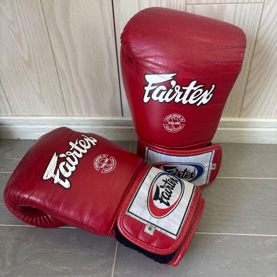 Fairtex ボクシンググローブ 赤