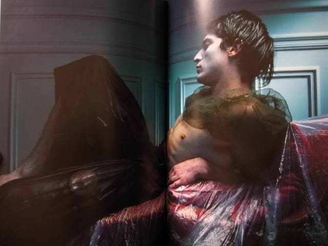 MEN IN SKIRTS　Andrew Bolton　男のスカート