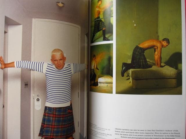 MEN IN SKIRTS　Andrew Bolton　男のスカート