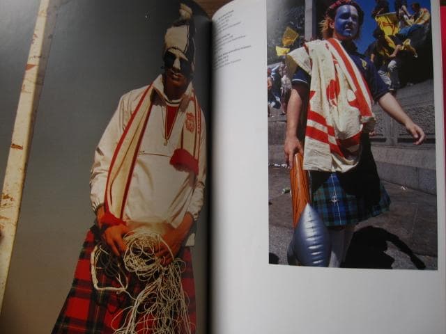 MEN IN SKIRTS　Andrew Bolton　男のスカート