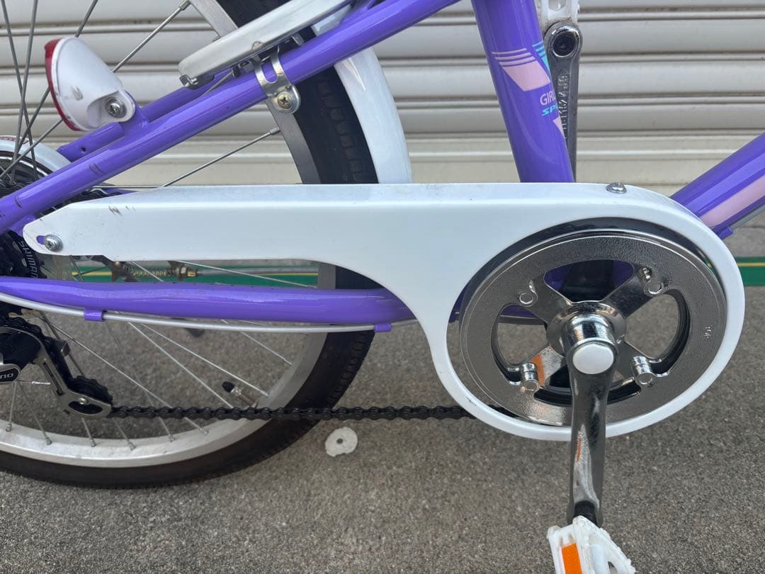 【富山県内直接引渡限定】　女の子　キッズ　自転車 24型 ヘルメット付