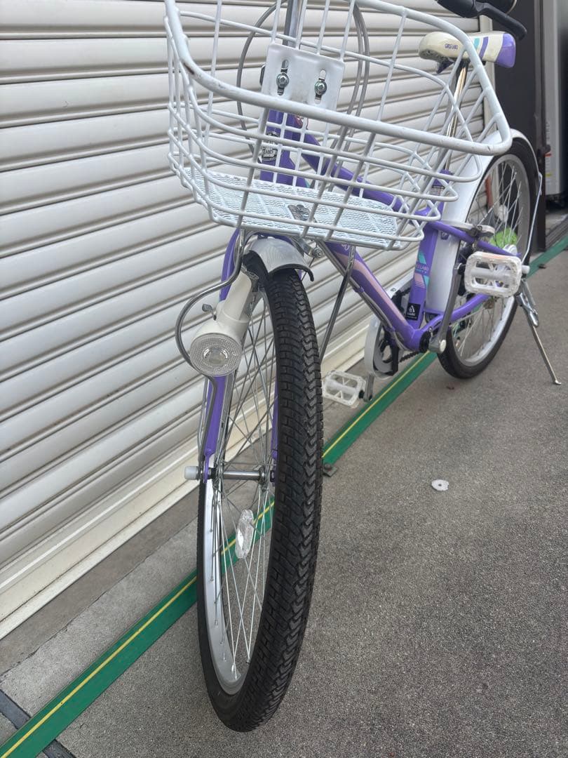 【富山県内直接引渡限定】　女の子　キッズ　自転車 24型 ヘルメット付