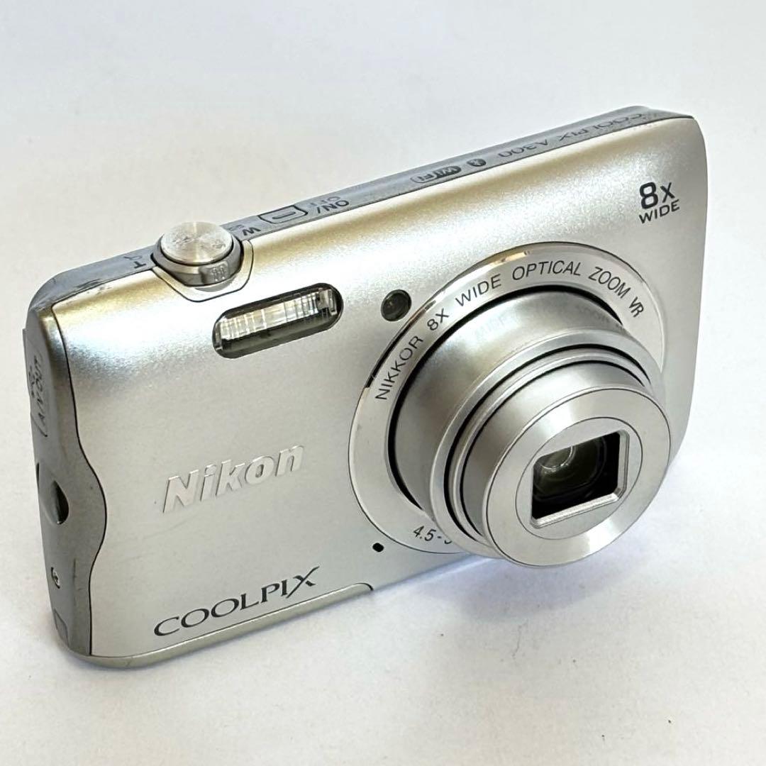 Nikon coolpix A300 ニコン　コンデジ　SDカード付