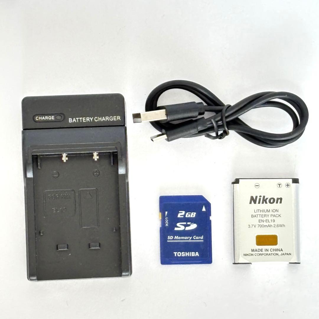 Nikon coolpix A300 ニコン　コンデジ　SDカード付