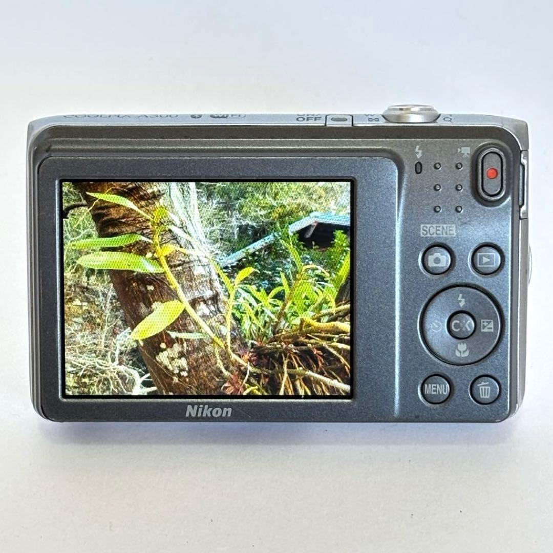 Nikon coolpix A300 ニコン　コンデジ　SDカード付