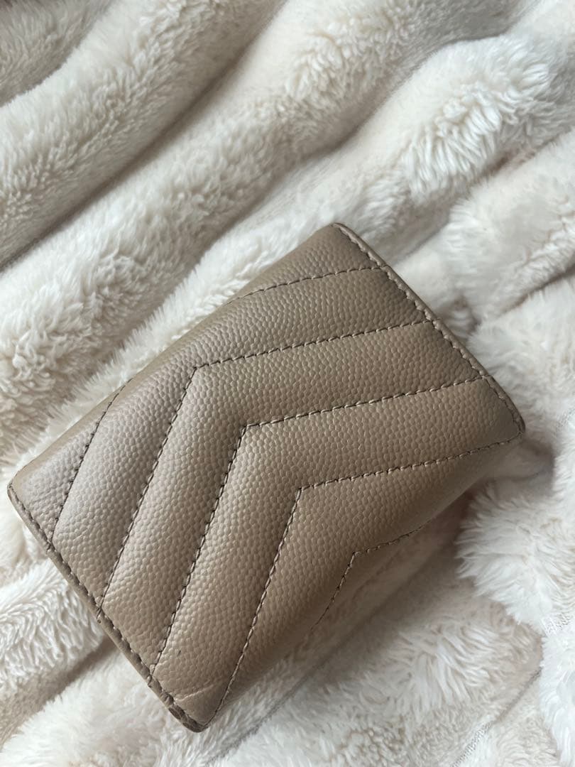 Yves Saint Laurent イヴ サンローラン　財布
