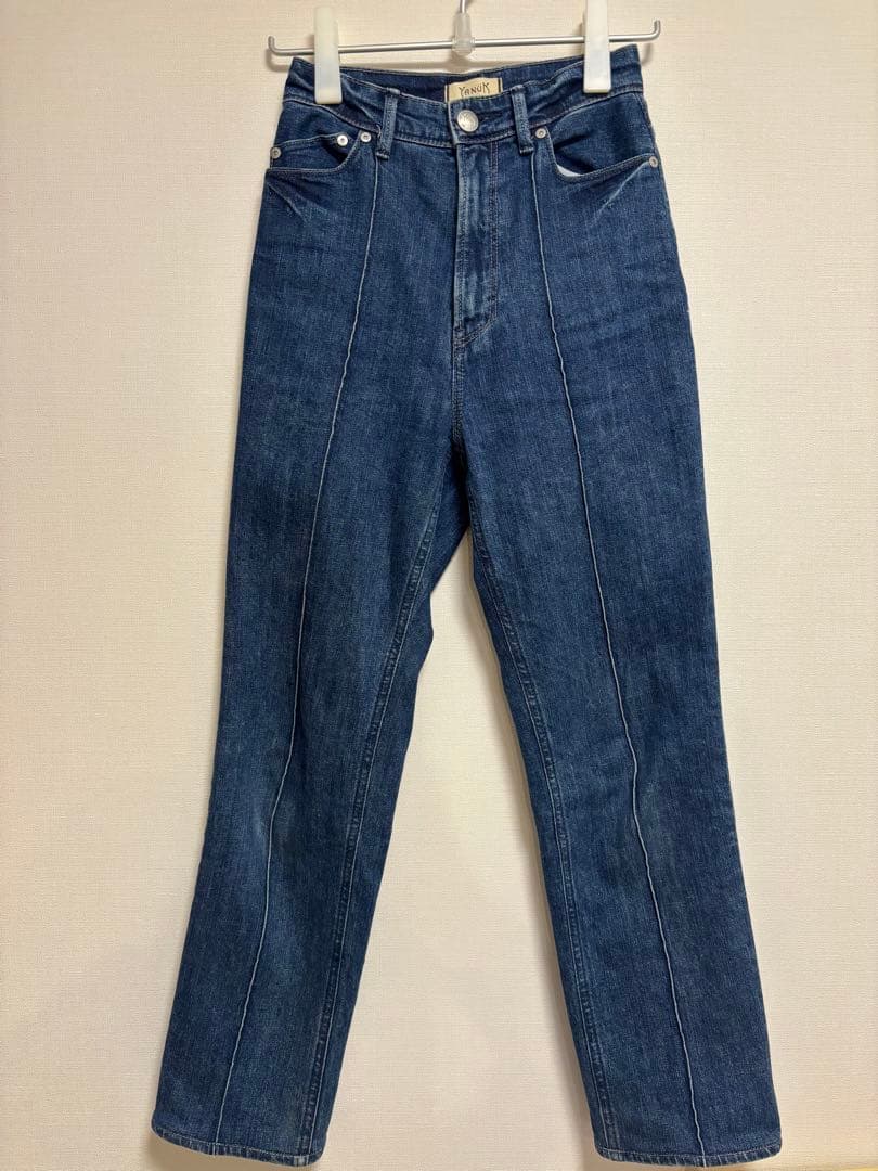 Yanuk anuans アニュアンス Pintuck Straight
