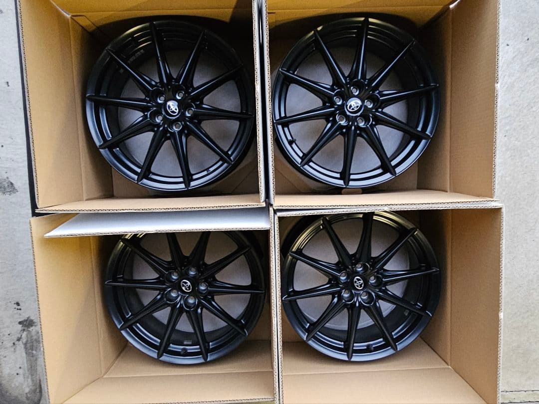 トヨタ GR86 RZ 純正 18インチ アルミホイール × 4本