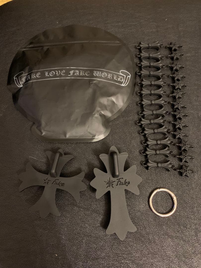 ラスト1個バカデカFAKE HEARTSクロスブラック クロムハーツラスト