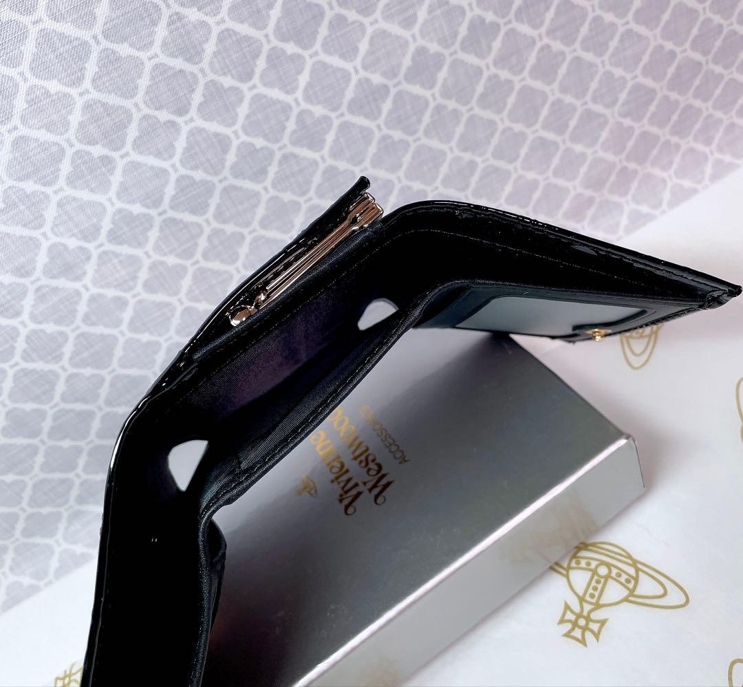 【大人気✨️ショッパー付】新品 Vivienne Westwoodエナメル黒