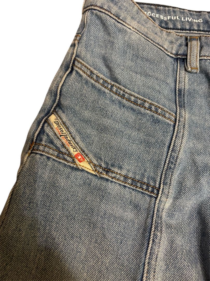【新品　訳あり】ディーゼル　disel デニム　レディース　サイズ26 フレア