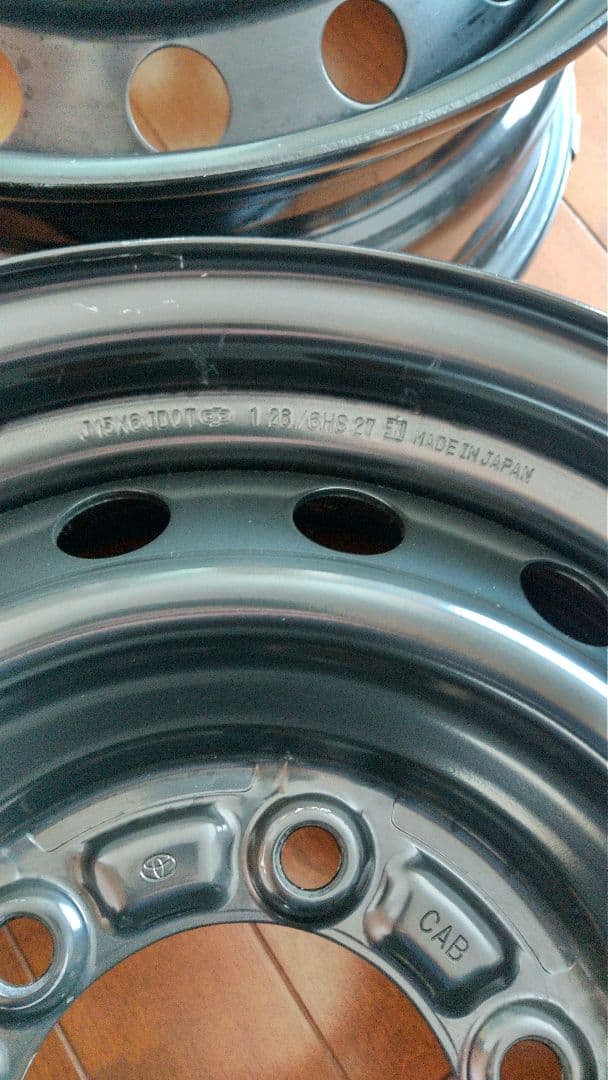①ハイエース新車はずし スチールホイール２個 15インチ