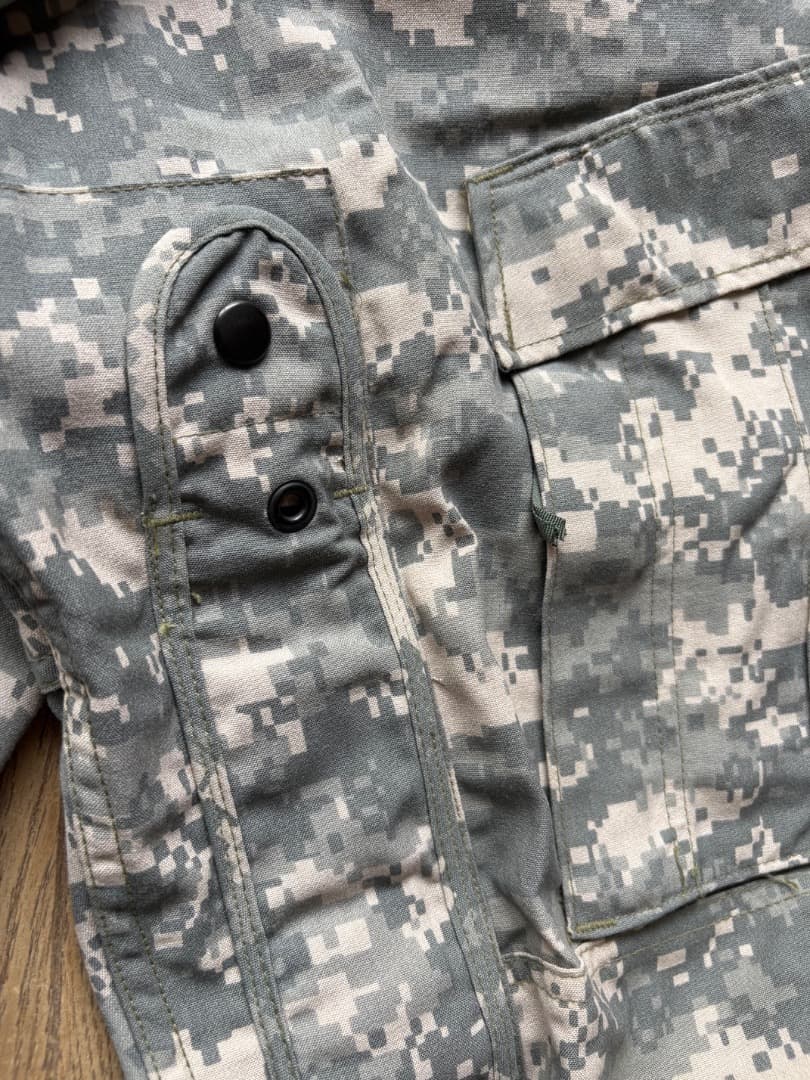 MEDIUM-REGULAR　米軍放出品　ACU エアクルートラウザーパンツ