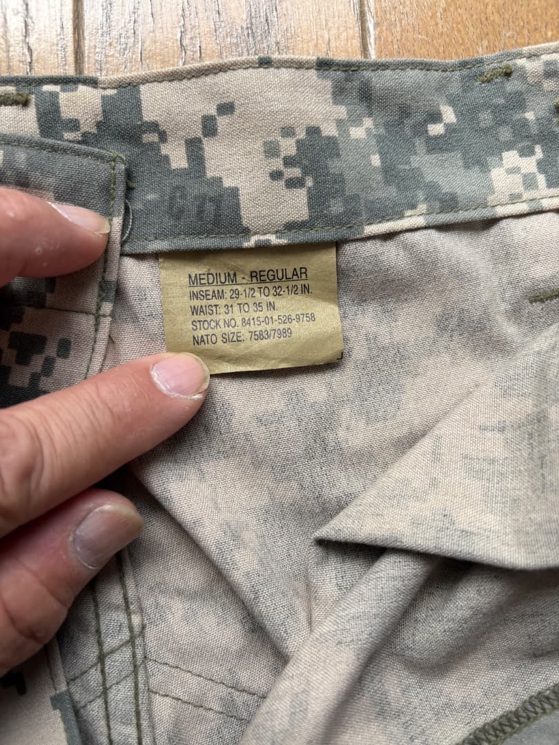 MEDIUM-REGULAR　米軍放出品　ACU エアクルートラウザーパンツ