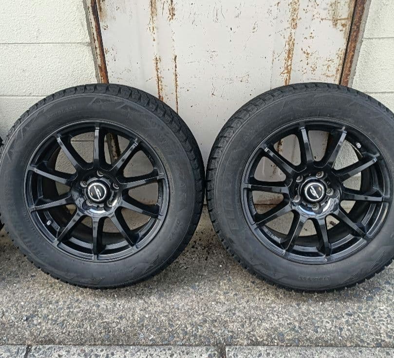 最終値下げ【送料込み】225/60R17スタッドレスBLIZZAK DM-V2①