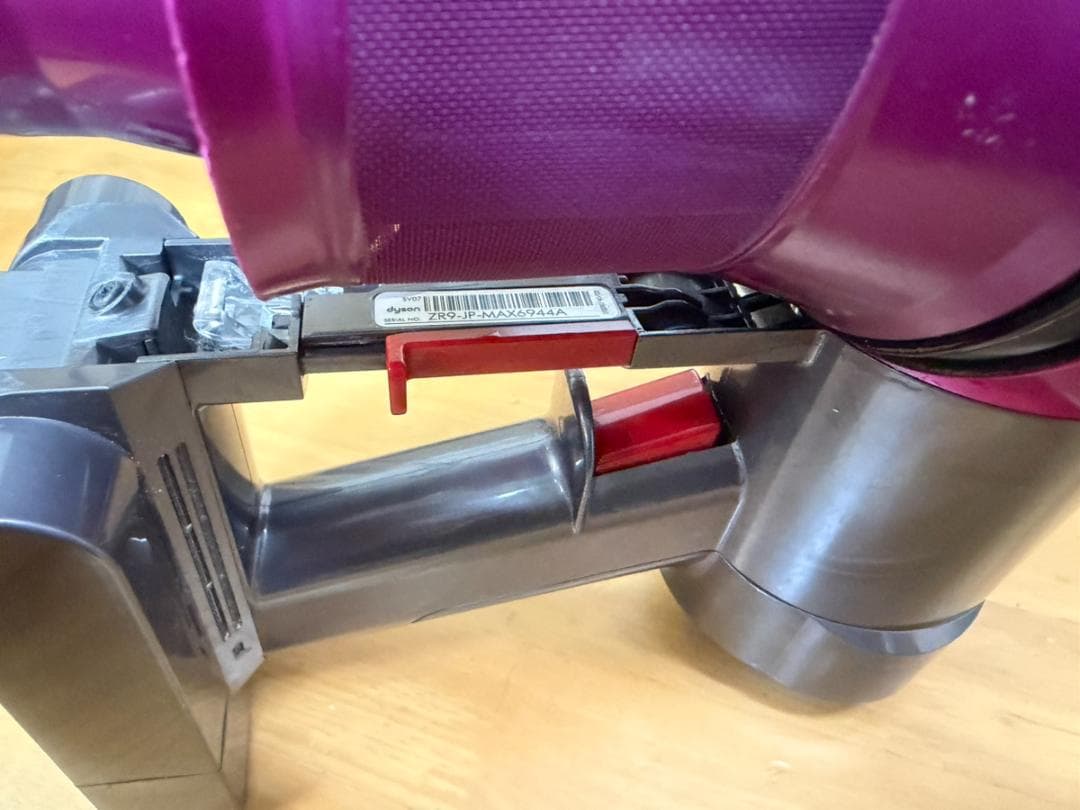 ダイソン V6 スティッククリーナー SV07 コードレス掃除機