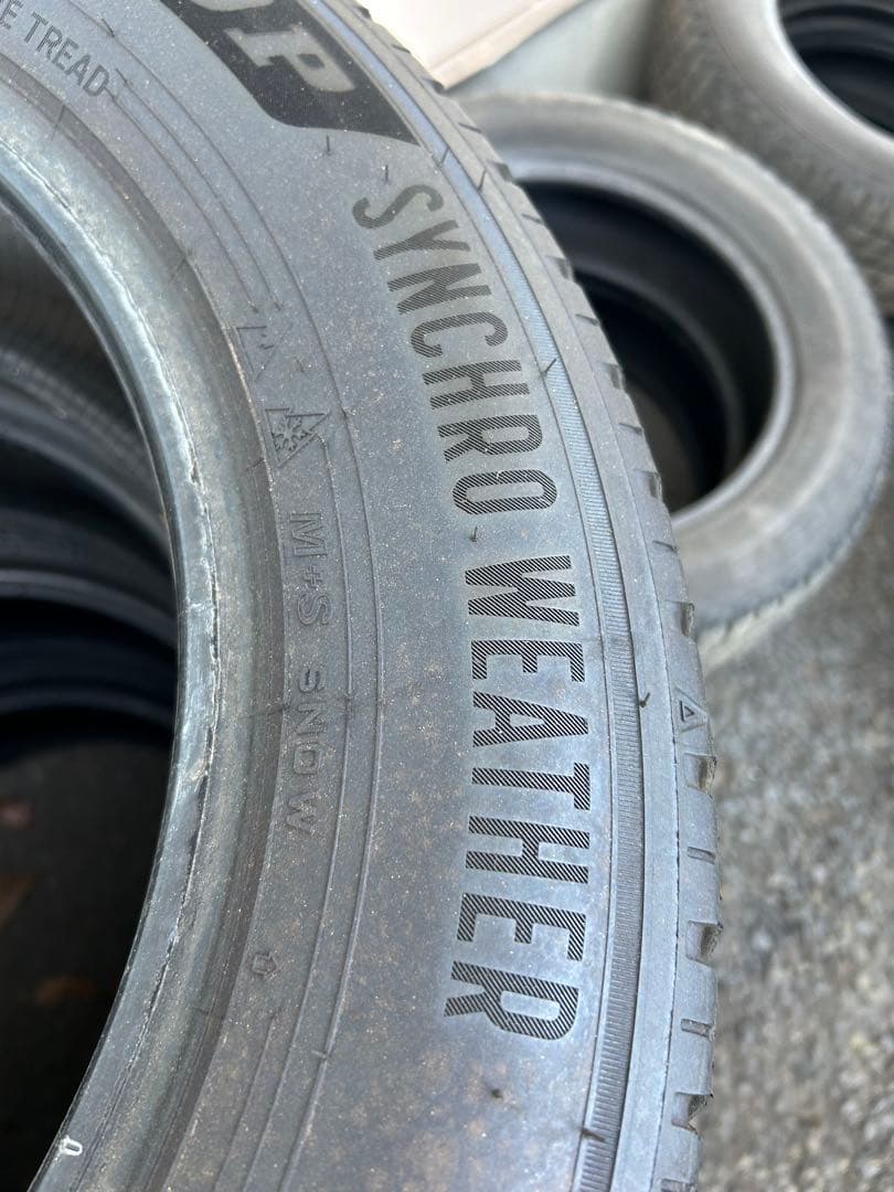 シンクロウェザー　205/60R16 4本