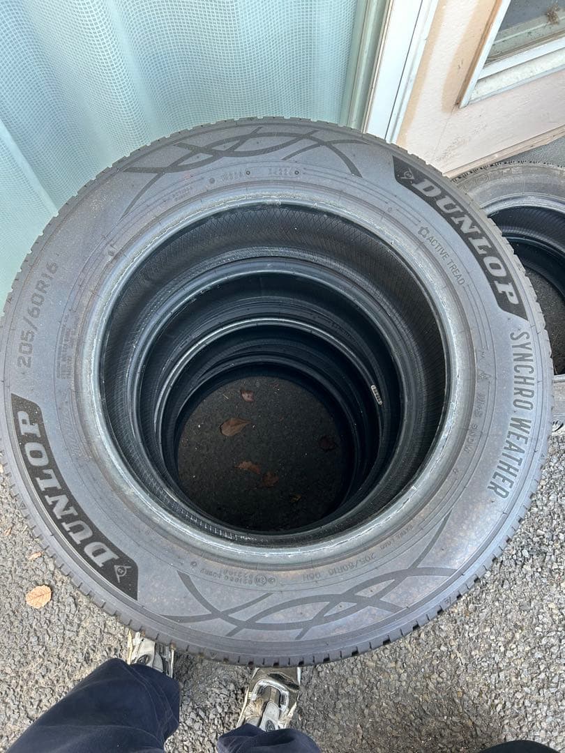 シンクロウェザー　205/60R16 4本