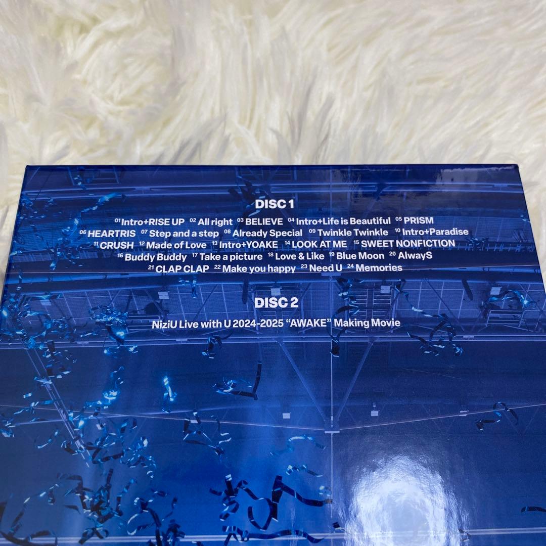 NiziU ライブ　DVD Blu-ray AWAKE 完全生産限定盤