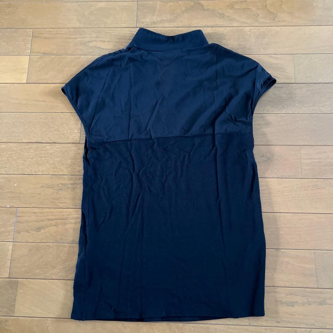 VIVIENNE TAM ブラック ハーフジップ Tシャツ