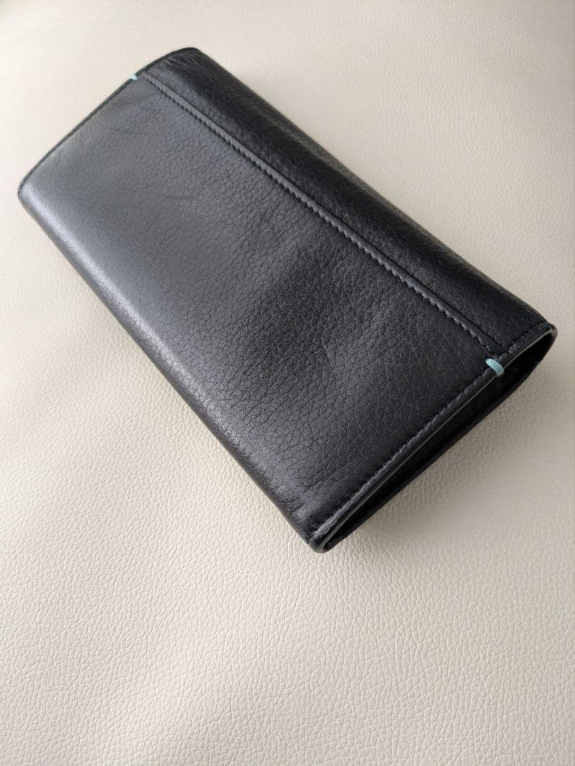Tiffany & Co. ブラックレザー 二つ折り財布