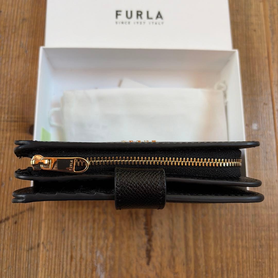FURLA ブラック 二つ折り財布
