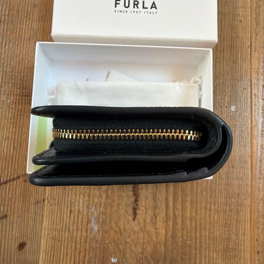 FURLA ブラック 二つ折り財布