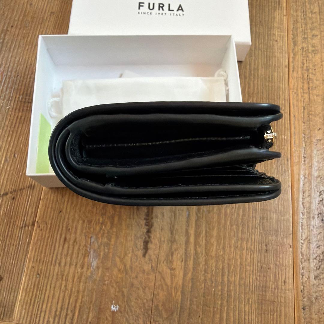 FURLA ブラック 二つ折り財布