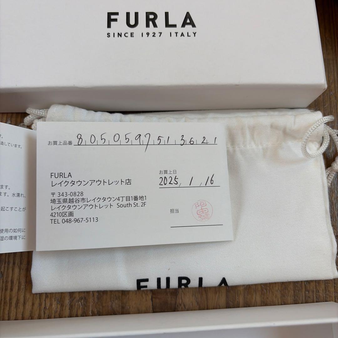 FURLA ブラック 二つ折り財布