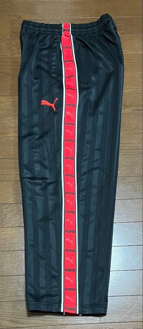 PUMA プージャ　セットアップ上下　刺繍ロゴ　ブラック　レッド　L〜Ｏ