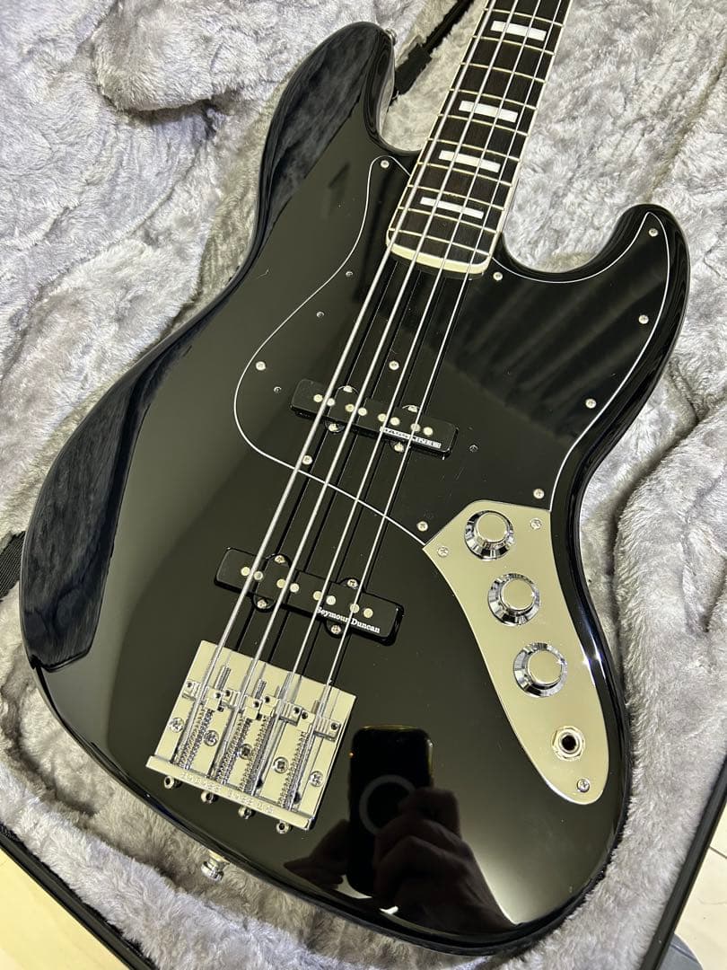 Fender 限定品Traditional 70s Jazz Bass