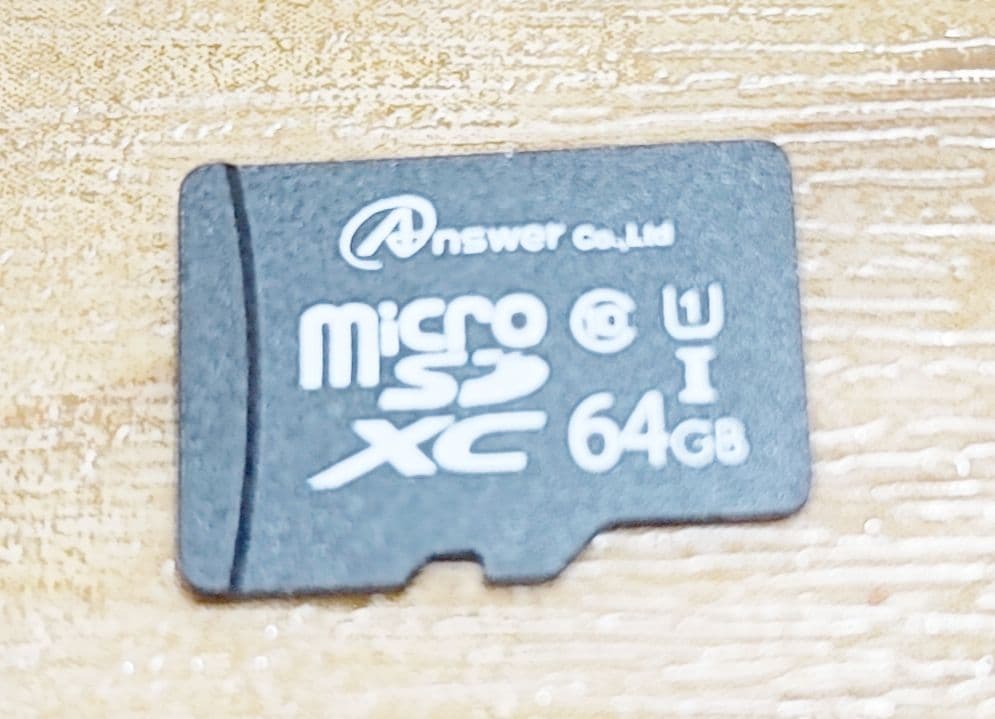 Nintendo Switch 本体 + 付属品 + microSD 64GB