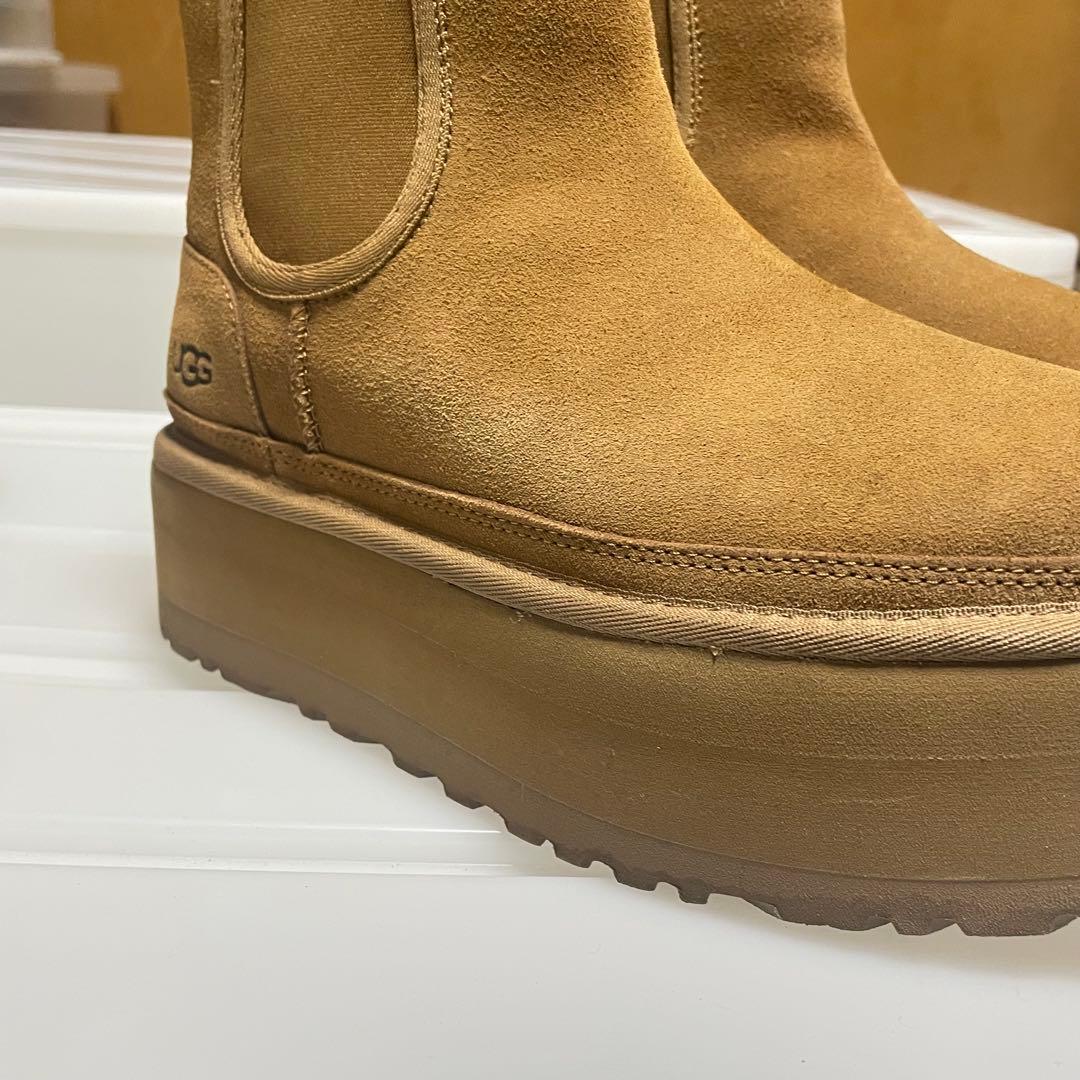 【店舗購入の正規品】NEUMEL PLATFORM CHELSEA UGG 厚底