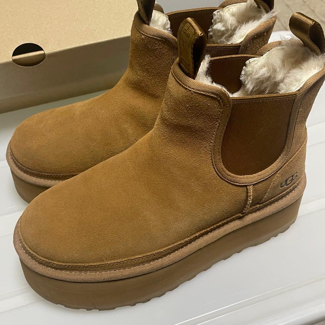【店舗購入の正規品】NEUMEL PLATFORM CHELSEA UGG 厚底