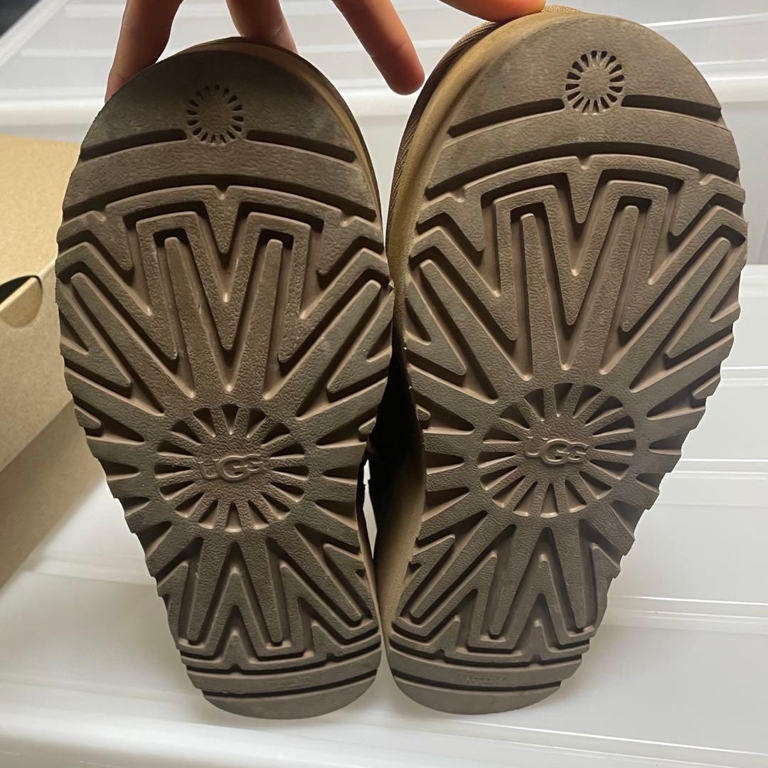 【店舗購入の正規品】NEUMEL PLATFORM CHELSEA UGG 厚底