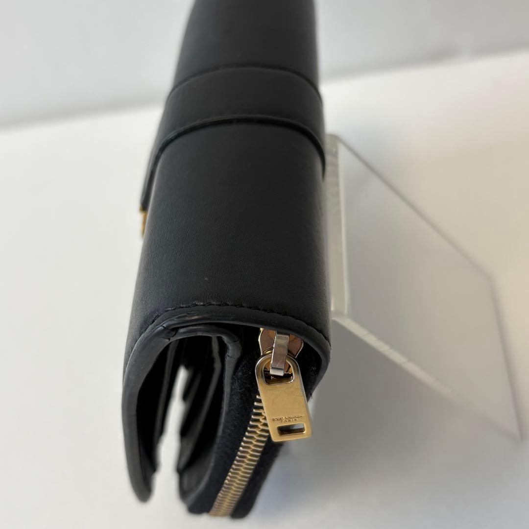 美品/現行✨サンローラン 二つ折り財布 カサンドラ ブラック レザー