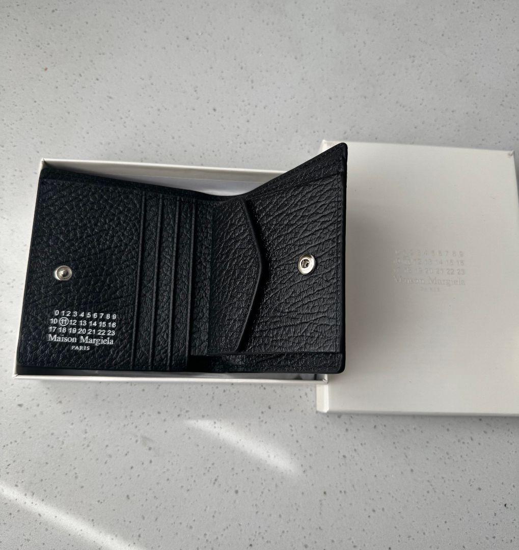 Maison Margiela ブラックレザー二つ折り財布