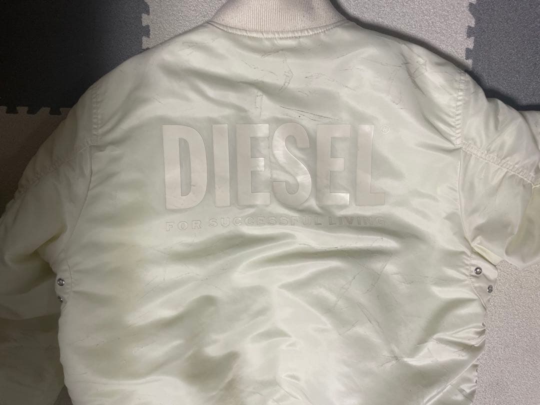 チョコリエールさん 専用DIESEL MA-1 フライトジャケット ホワイト