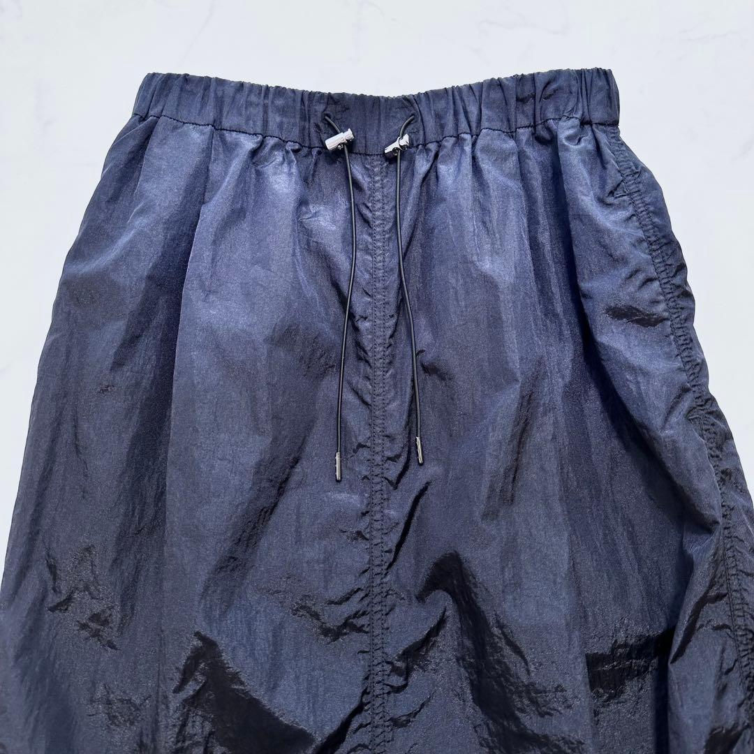 極美品 24SS 完売品✨タフタドロストロングスカート ナイロン 紺 38