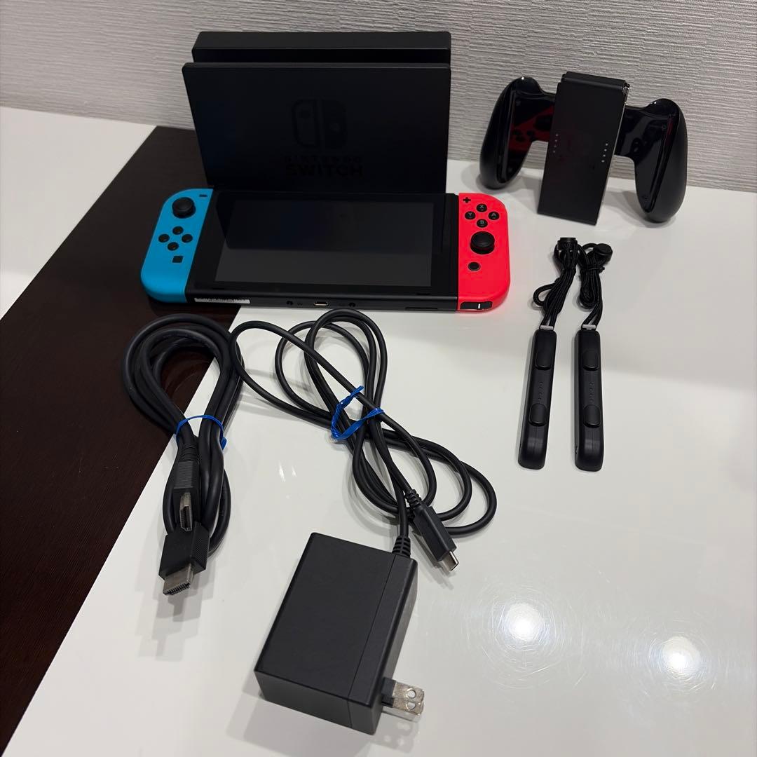 【中古】Nintendo Switch 本体 青/赤