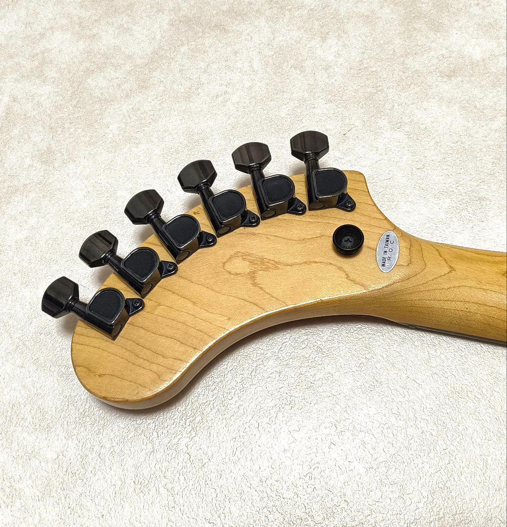 【美品】ZO-3 芸達者 メタリックレッド アンプ内蔵ミニギター ケース付
