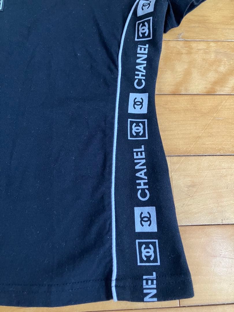 お値下げしました。CHANEL Tシャツ
