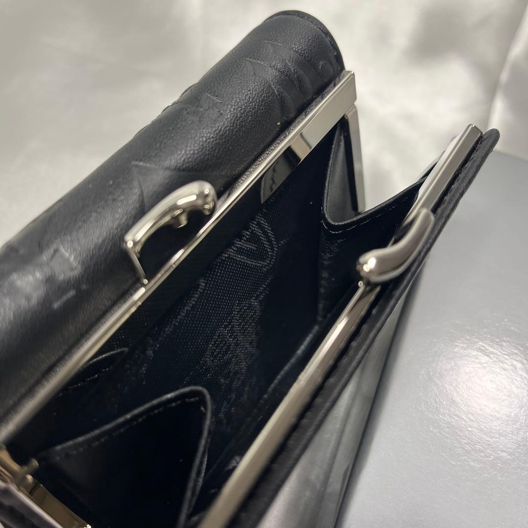 新品 Vivienne Westwood ブラック ヴィヴィアン柄 三つ折り財布