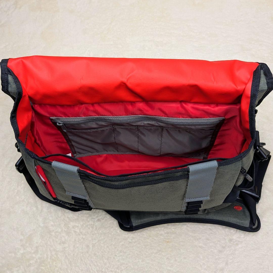 【美品】Timbuk2 Command メッセンジャーバッグ（カーボン・Sサイズ