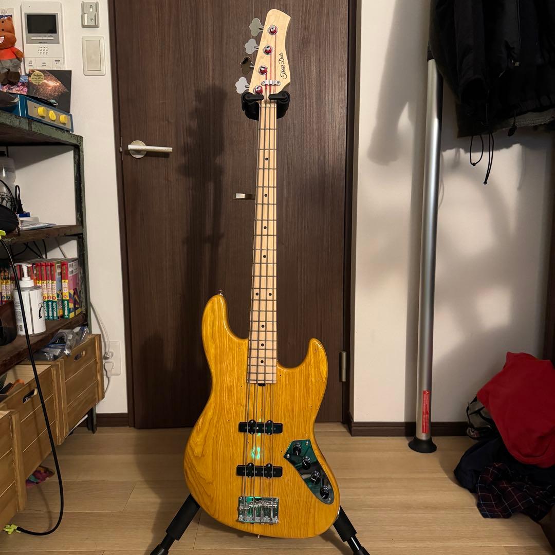 toshi　Three Dots Guitars JB Active
