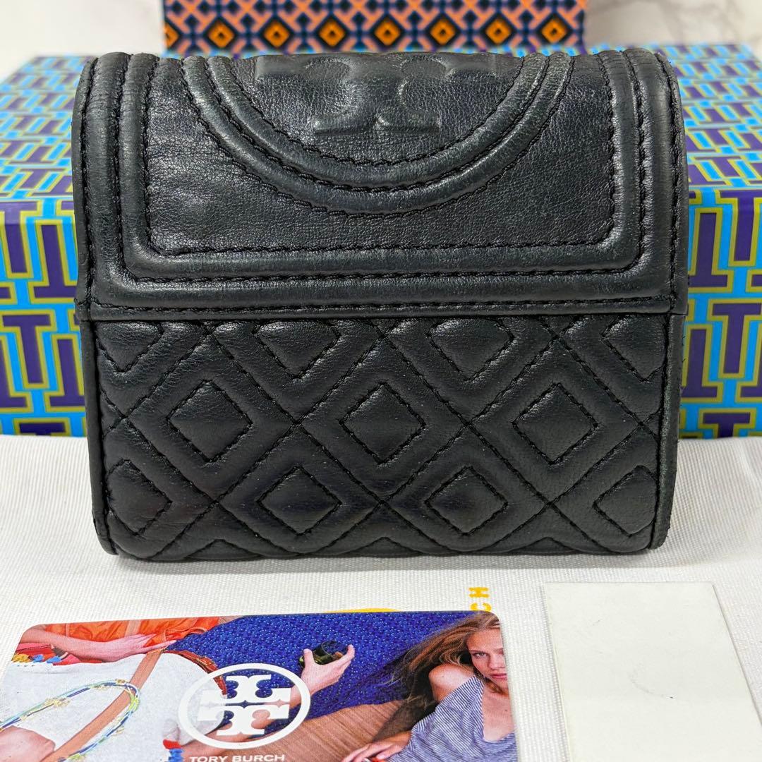 新品同様‼️ 現行　トリーバーチ　財布　三つ折り　折り財布　キルティング